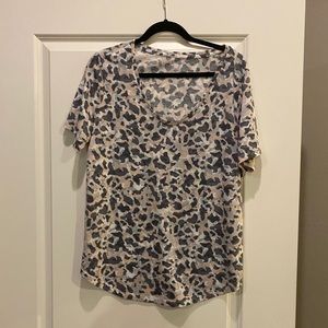 Old navy active T-shirt